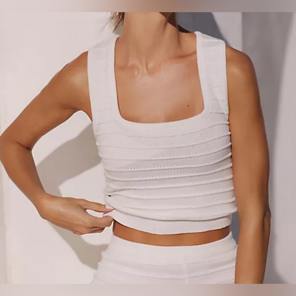 Lulu's Chic Ribbed Crop Top Sweater